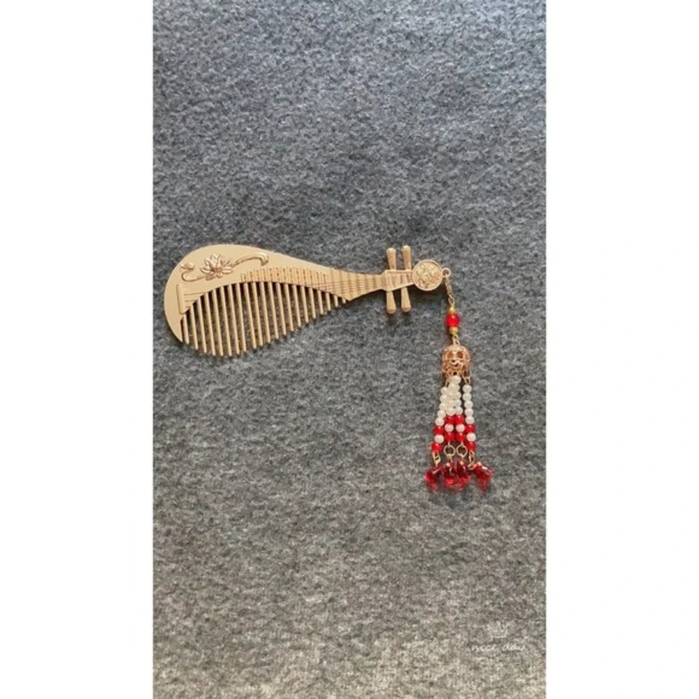 Elegant Vintage Style Pipa Hair‎ Stick Comb with Tassel – Musical-Inspired Art